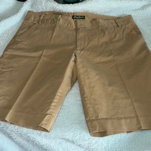 KAKI SHORTS